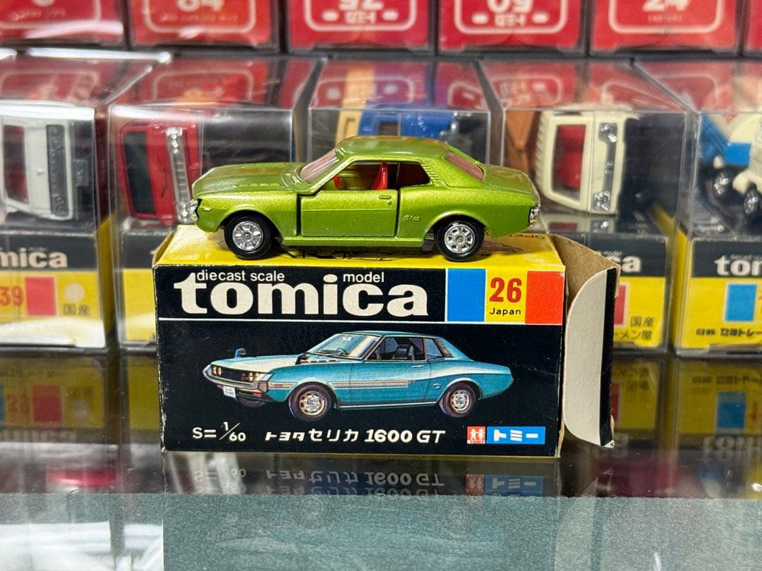 トミカ トヨタ セリカ 1600GT 黒箱 日本製 色指定箱