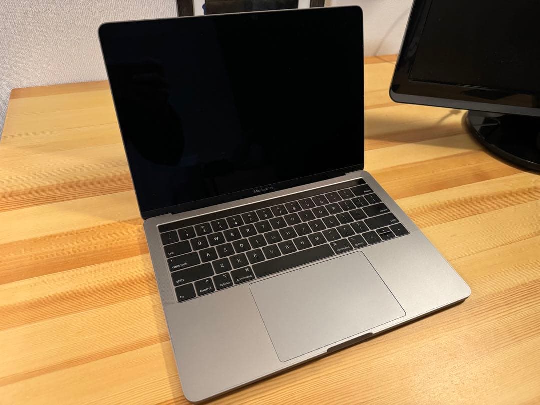 MacBook Pro 13インチ スペースグレー 2018モデル