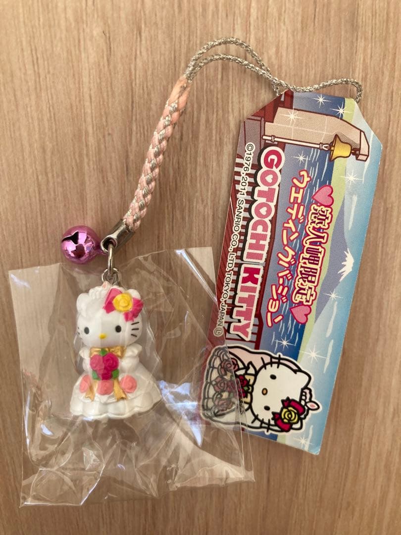 ご当地キティ　ハローキティ　根付　恋人岬限定　ウエディングバージョン