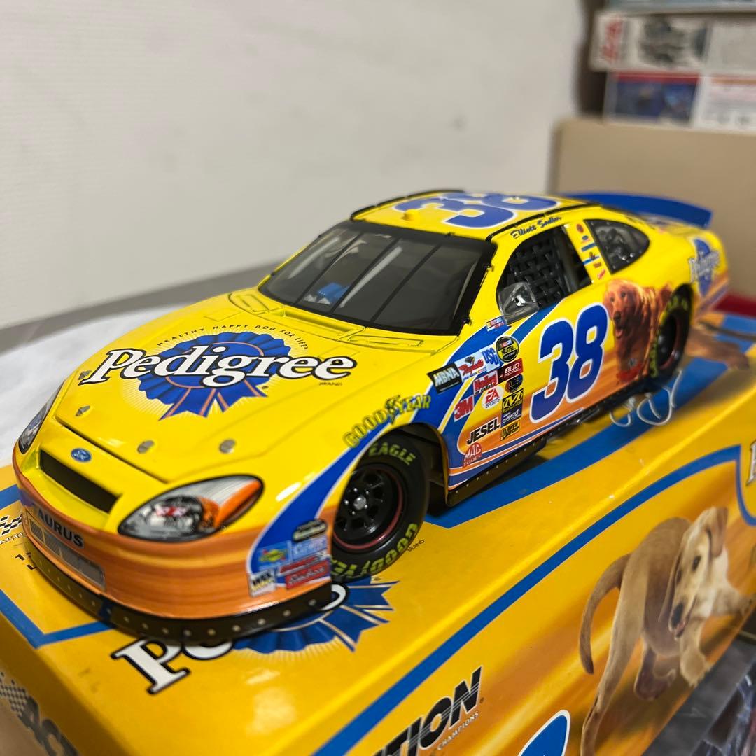 アクション レーシング コレクタブルズの限定版1/24スケールNASCAR