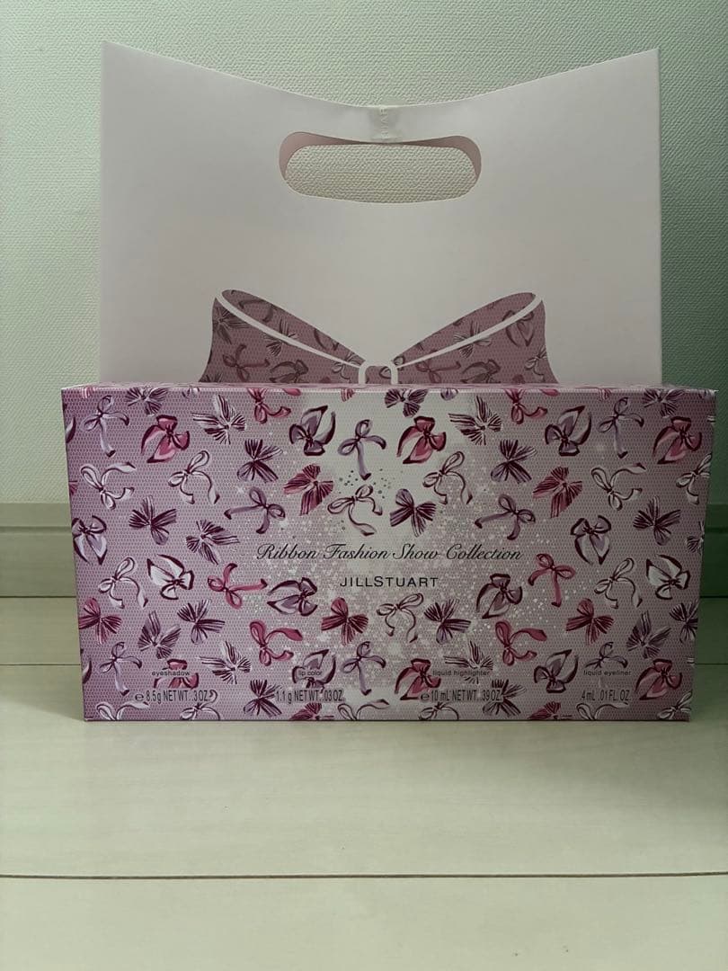 ジルスチュアート リボンファッションショー クリスマスコフレ 2025