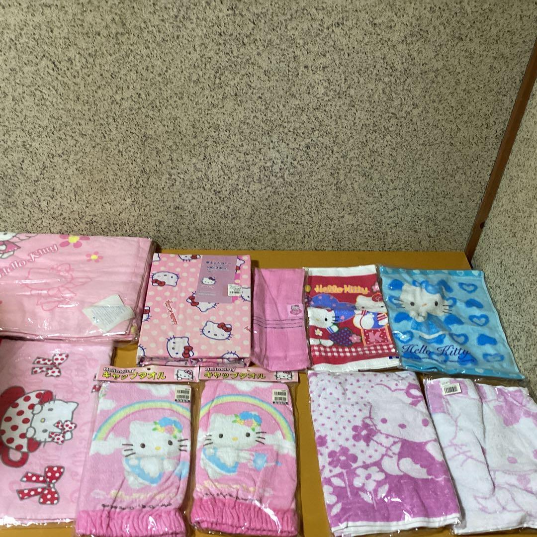 2123 ハローキティタオル &敷ふとんカバーセット