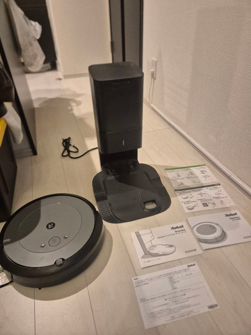 iRobot Roomba i2 ロボット掃除機 本体、クリーンベースセット
