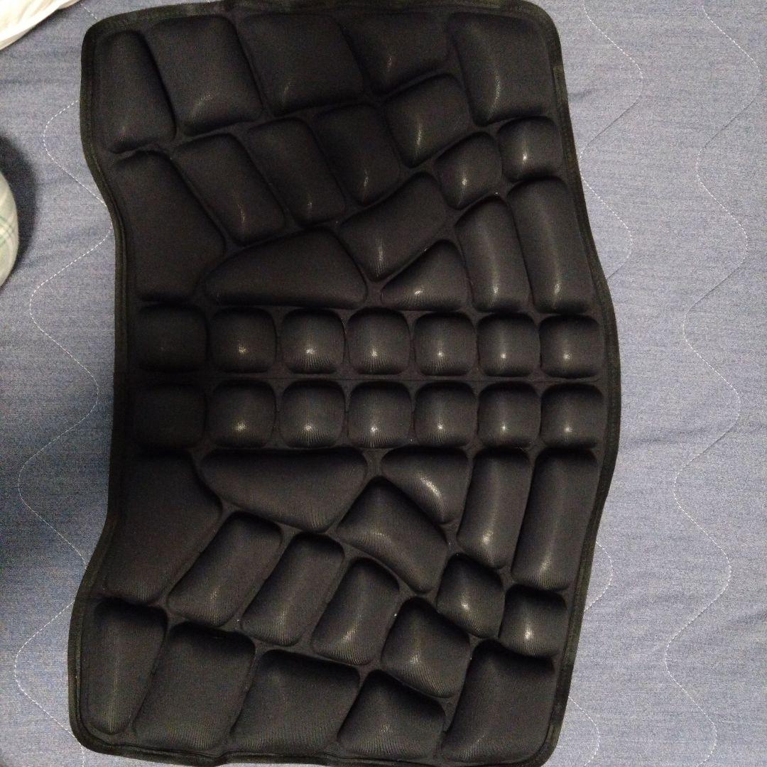 睡眠用肩甲骨ほぐしピロー RAKUNA