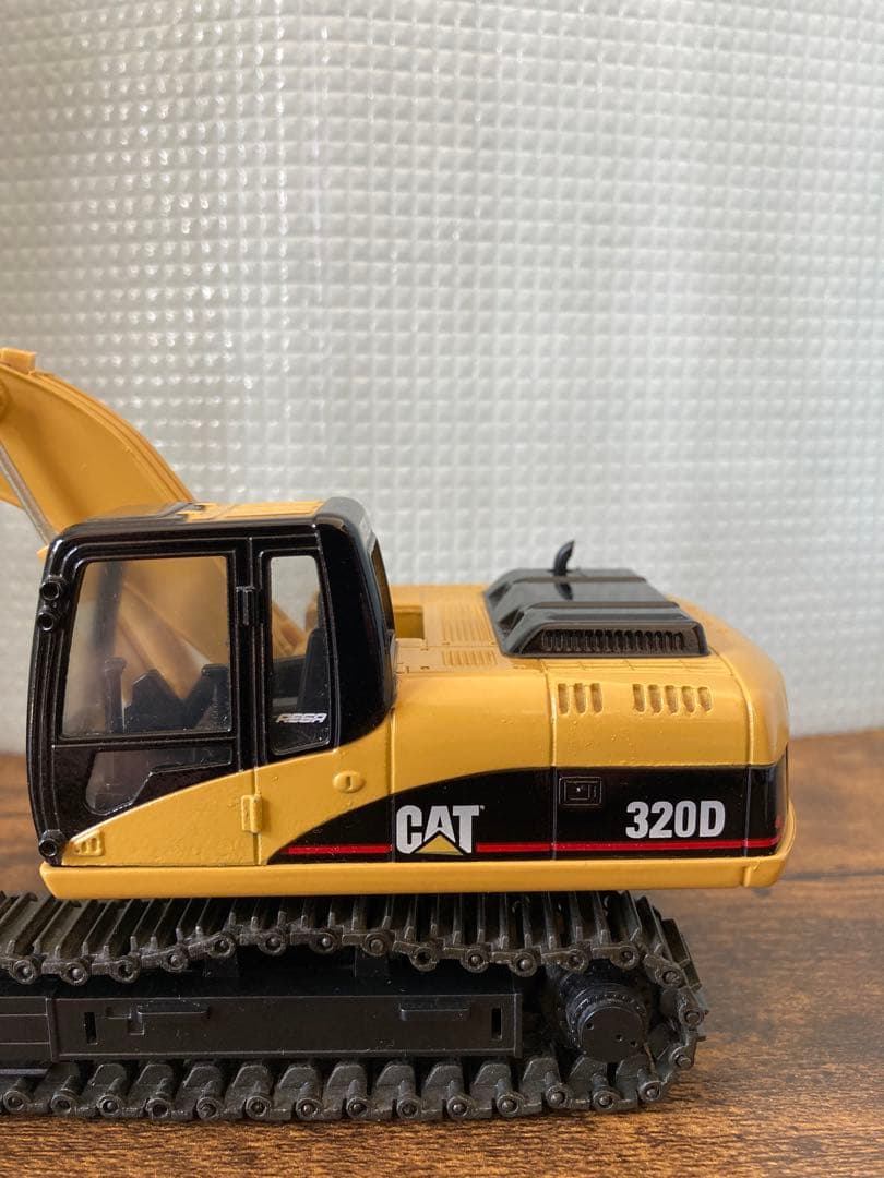送料込】新キャタピラー三菱 CAT油圧ショベル 320D 1/40 - メルカリ