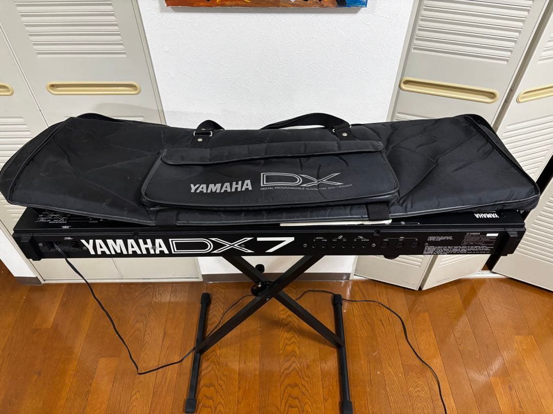 美品】Yamaha DX7 II-D 純正ケース・説明書・カートリッジ付 - メルカリ
