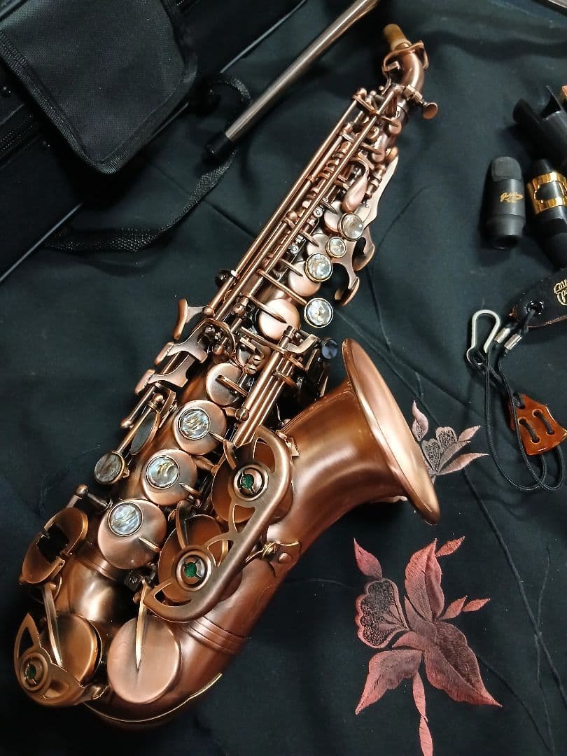 カーブド　ソプラノサックス　アンティークブロンズ　無銘　美品