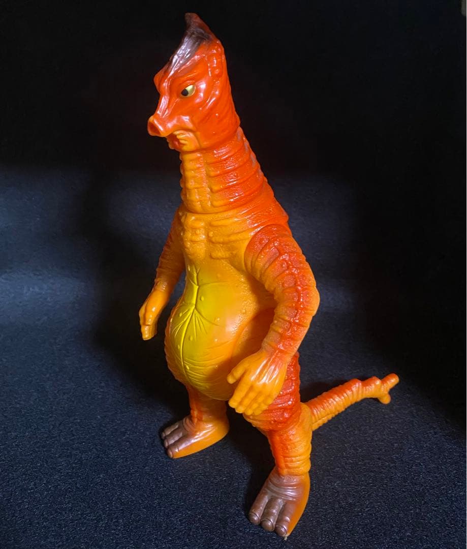 やまなや　怪獣郷　バニラ　怪獣ソフビ