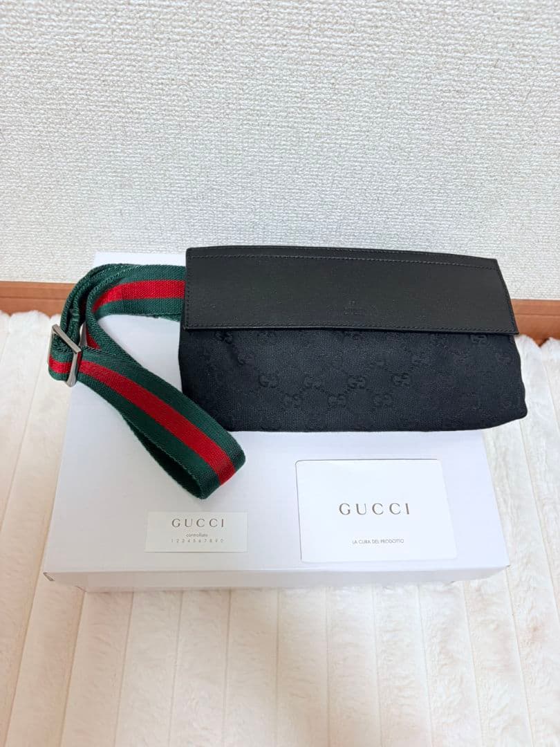 GUCCI ボディバッグ ブラック