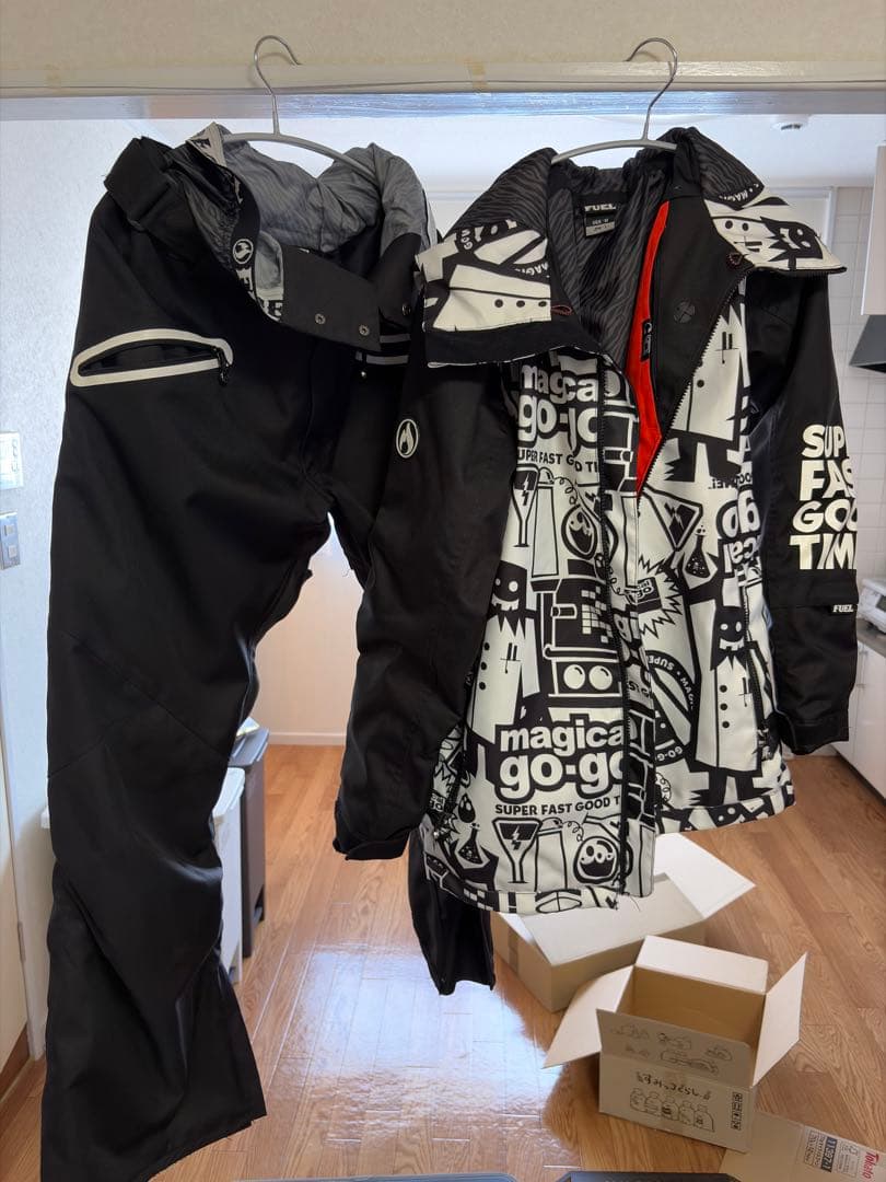 スノーボード　スノボ　ウェア　上下セット