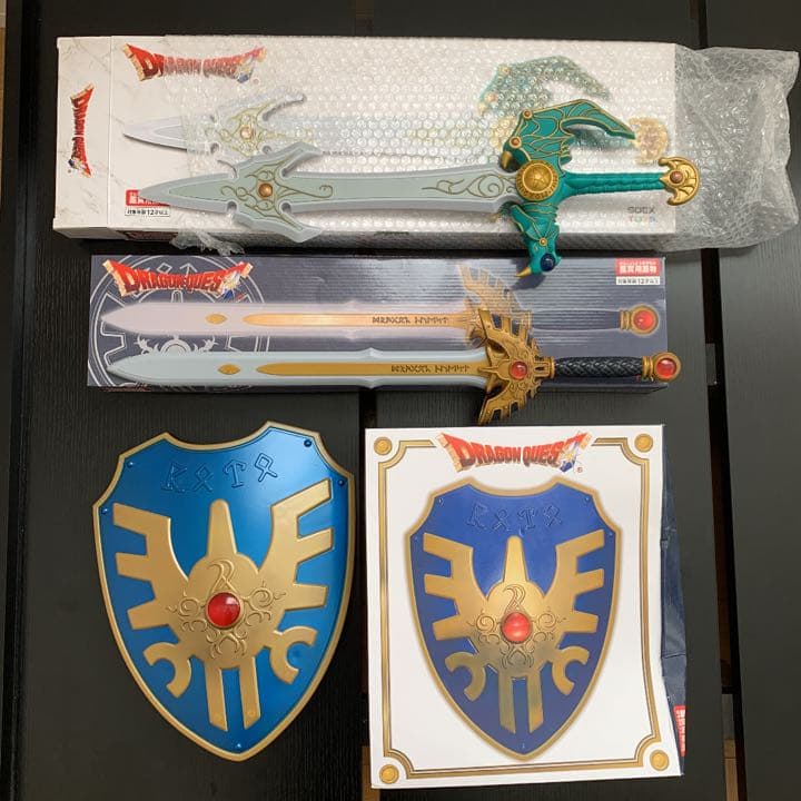 ドラゴンクエスト ロトの剣 ロトの盾 天空の剣 プライズ品 - メルカリ