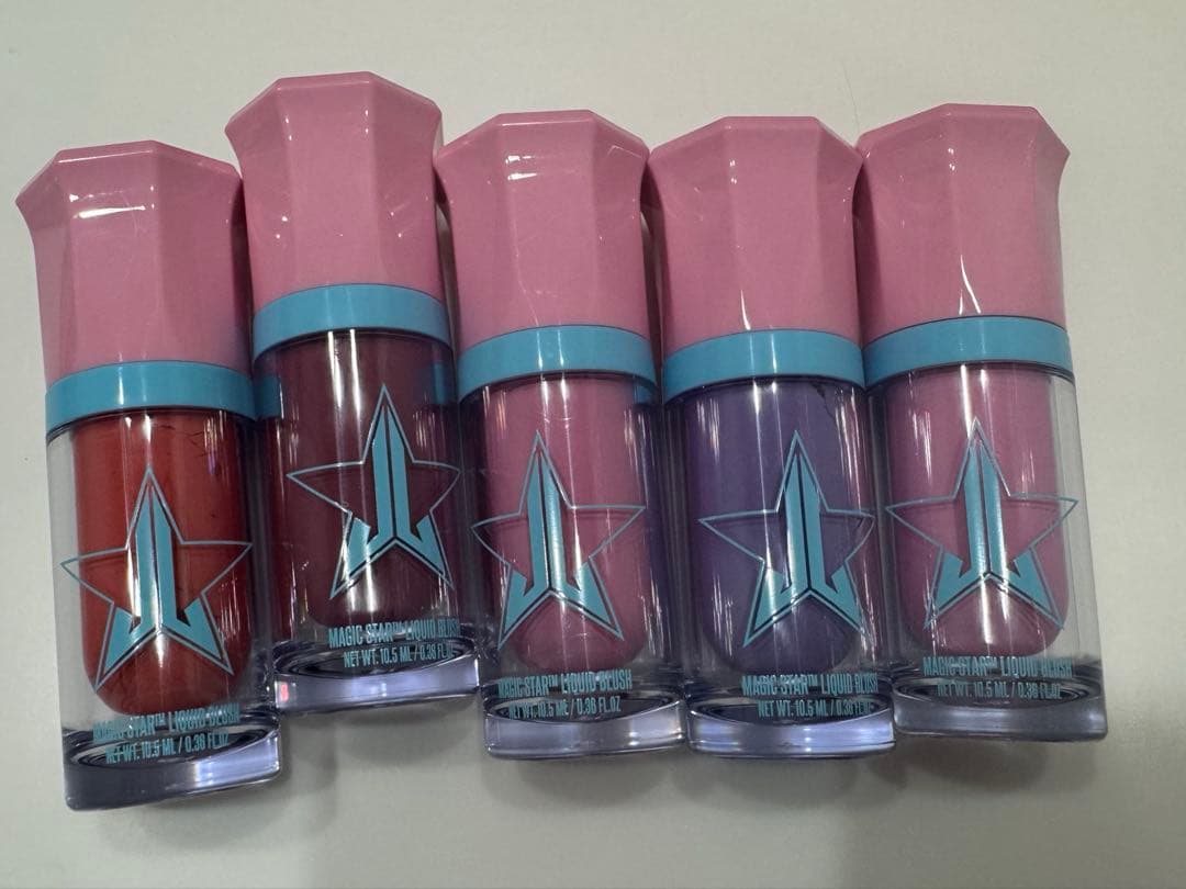 ジェフリースター　リップ、チーク　 Jeffree Star