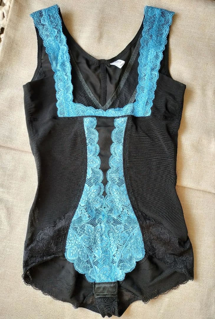 グランドイーワンズ　LA-LA 補正下着 ボディスーツ　90LL