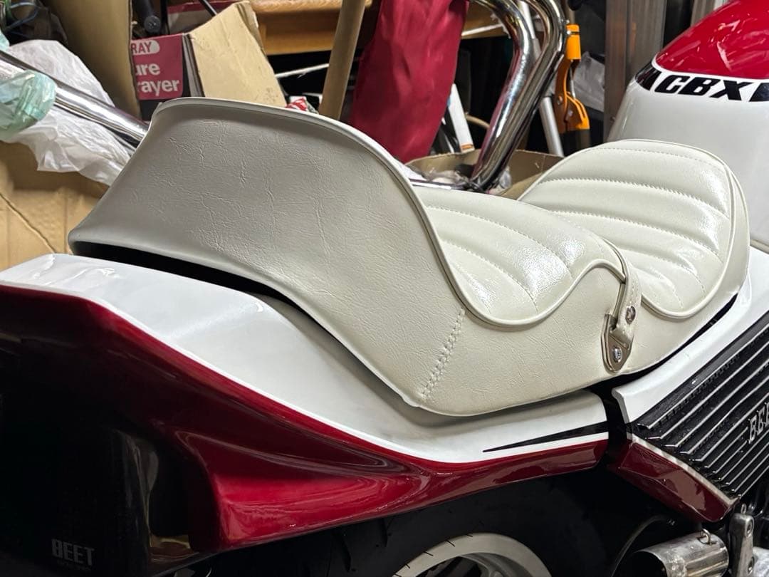 cbx400f cbx550f 猫背 シート ホワイト - メルカリ