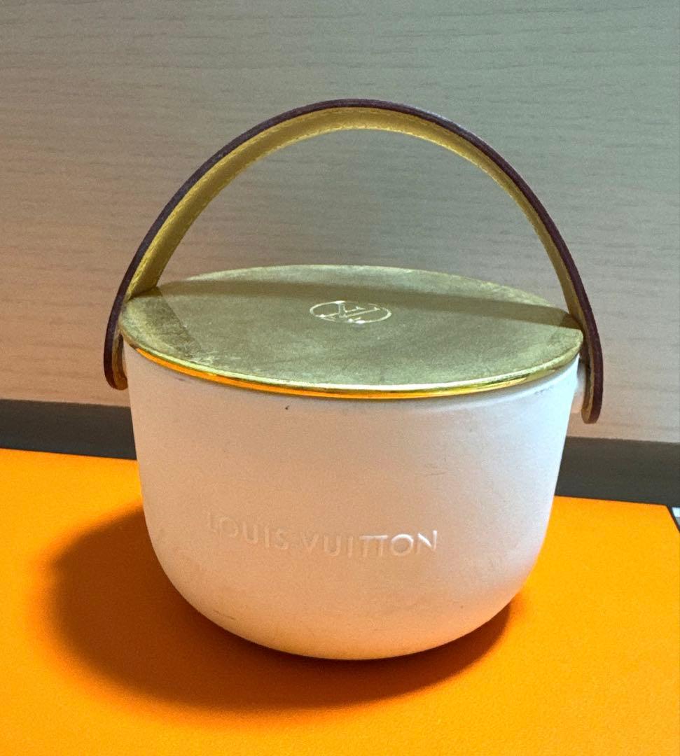 ルイヴィトン アロマキャンドル ルイヴィトン アロマキャンドル 香りのろうそく ILE BLANCHE イル