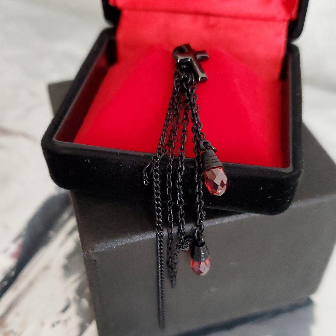 HYDE VAMPS FC限定デザインピアス