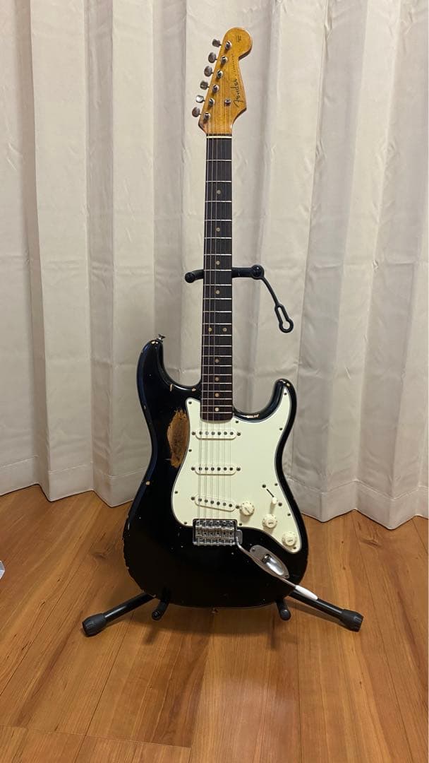 ギター fender Stratocaster black
