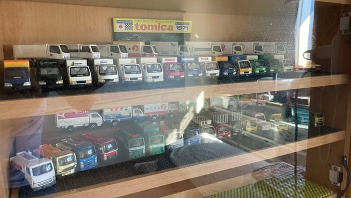 トミカ　いすゞトラック