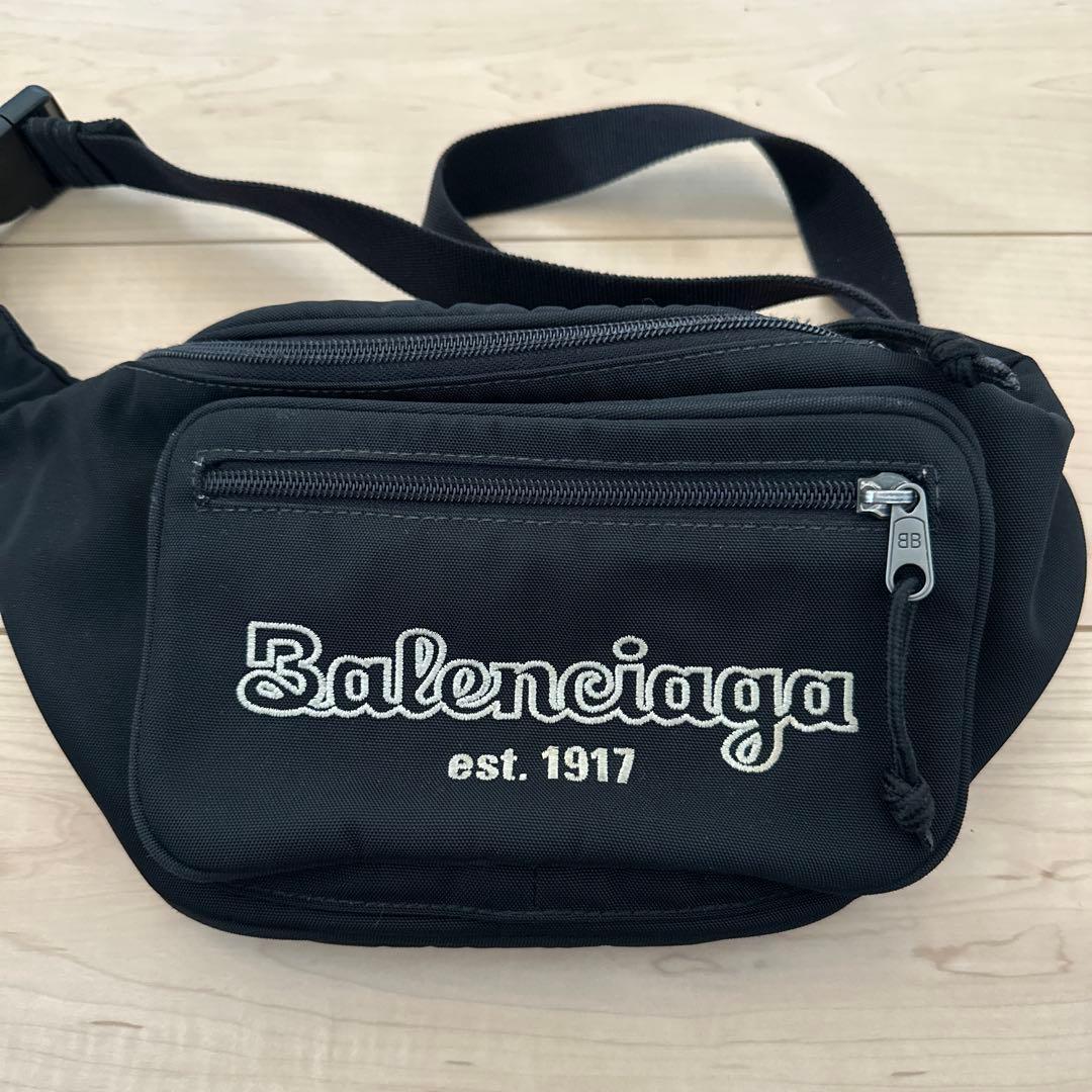 BALENCIAGA バレンシアガ　ボディバッグ