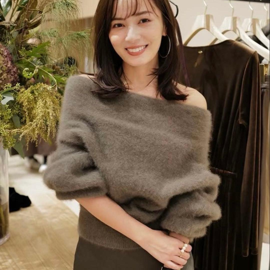 anuans/ラクーンフォックスオフショルニットプルオーバー(モカ)