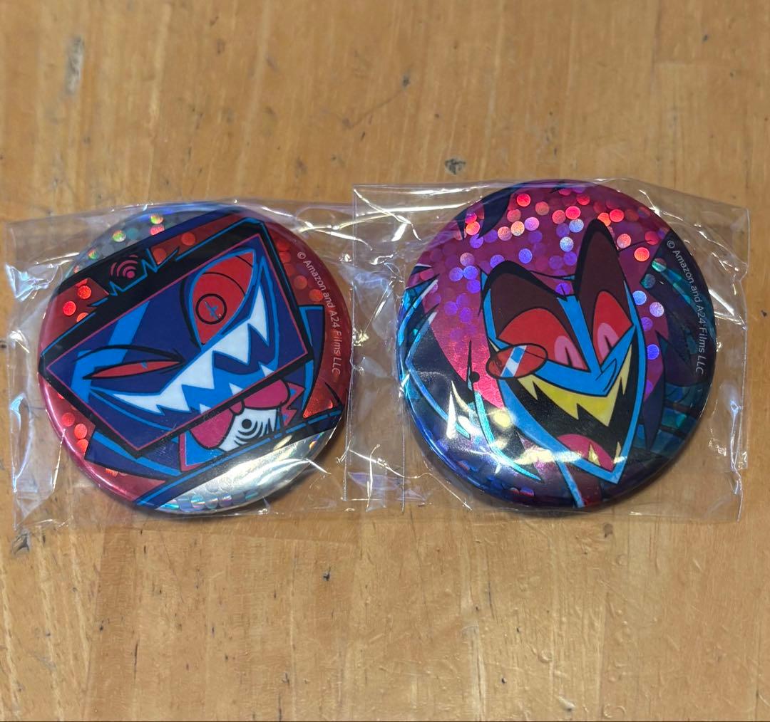 ハズビンホテル 池袋ポップアップ ヴォックス アラスター 缶バッジ