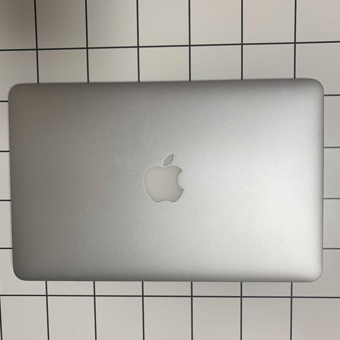 MacBook Air 11inch Early 2014 シルバー