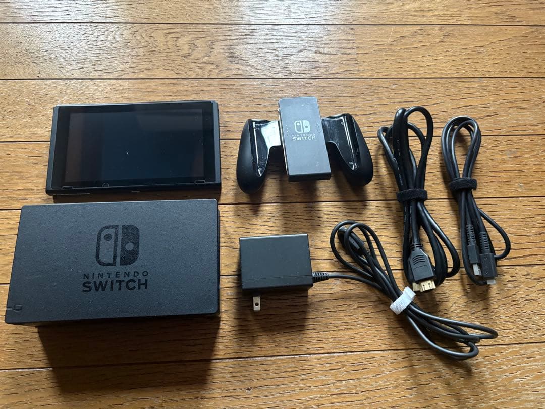 Nintendo Switch 本体 HAC-001(ジョイコンのみなし）