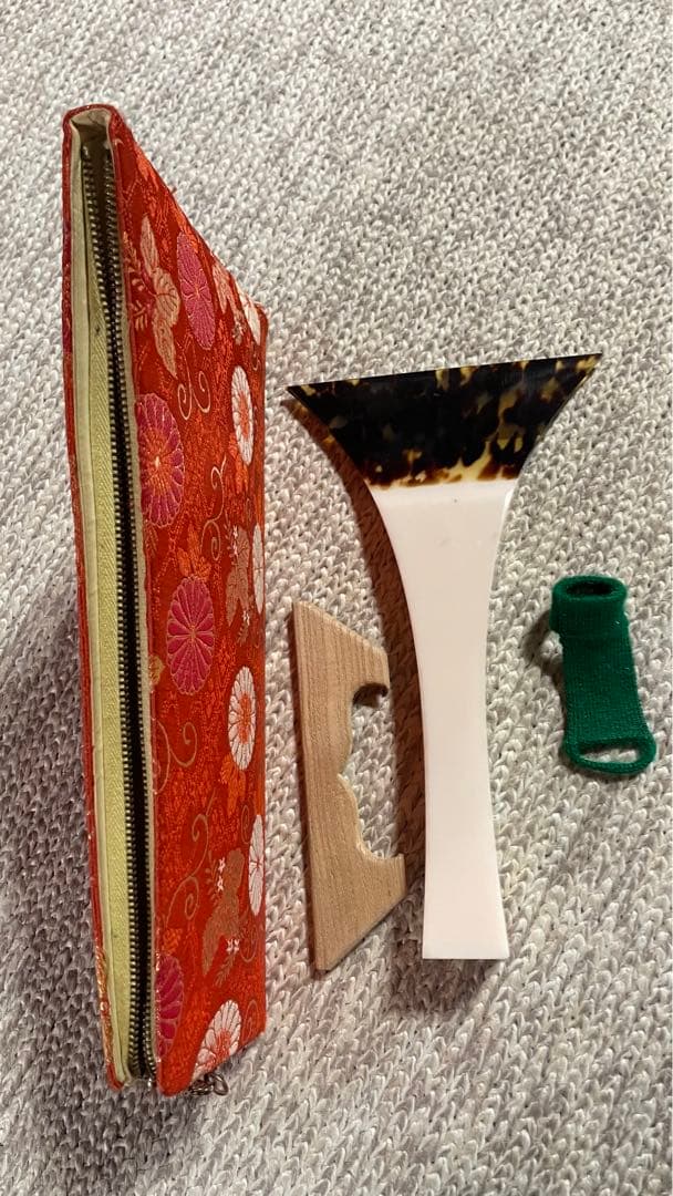 最終価格[美品]三弦用 撥 バチ ケース付き 指すり＆三弦糸のおまけ付き