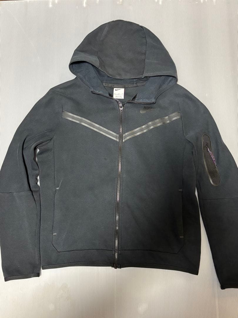 NIKE テックフリース　黒　キッズL