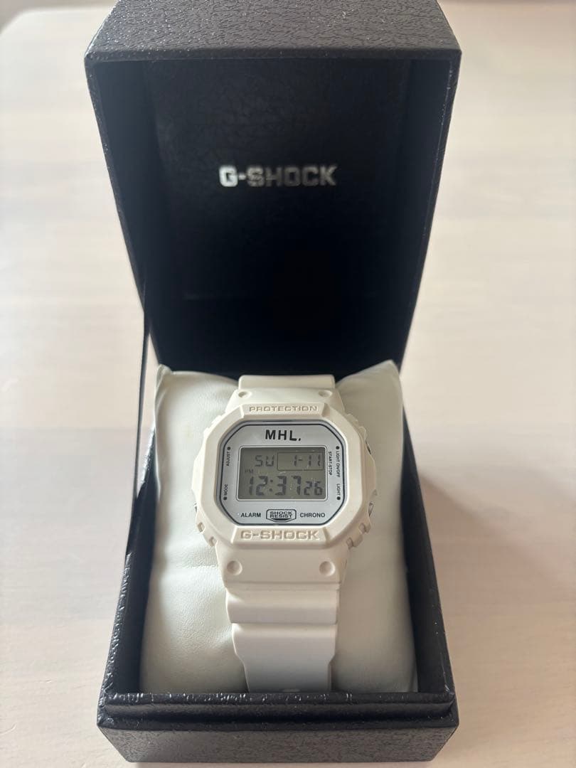 MHL. マーガレットハウエル　限定コラボ　Gショック　限定商品　ホワイト MHL./G-SHOCK 20SS