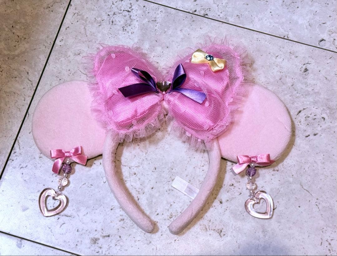 ディズニー　カチューシャ ピンク