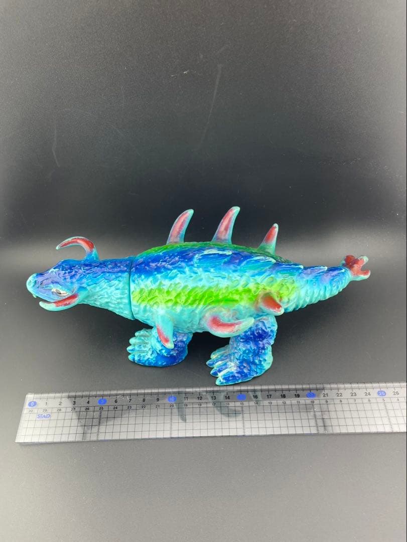 中古品】当時物 マグネドン 水色成型 ブルマァク 帰ってきた