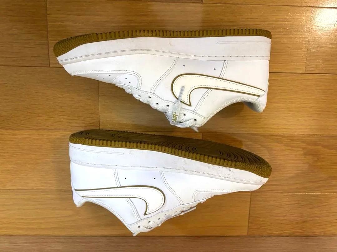 ナイキ エアフォース1 '07 ホワイト×ゴールド ガムソール 26.5cm