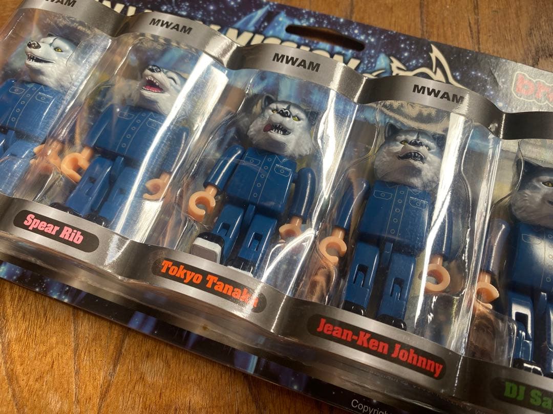 MAN WITH A MISSION マンウィズ brokker ブロッカー - メルカリ