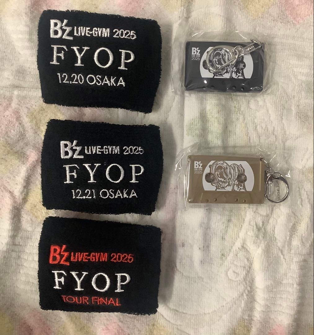 B’z FYOP ガチャ12/20、21 リストバンド　カセットチャーム　5点