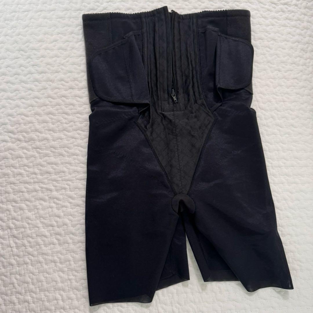 ワコール　シェイプマミーガードル産後用