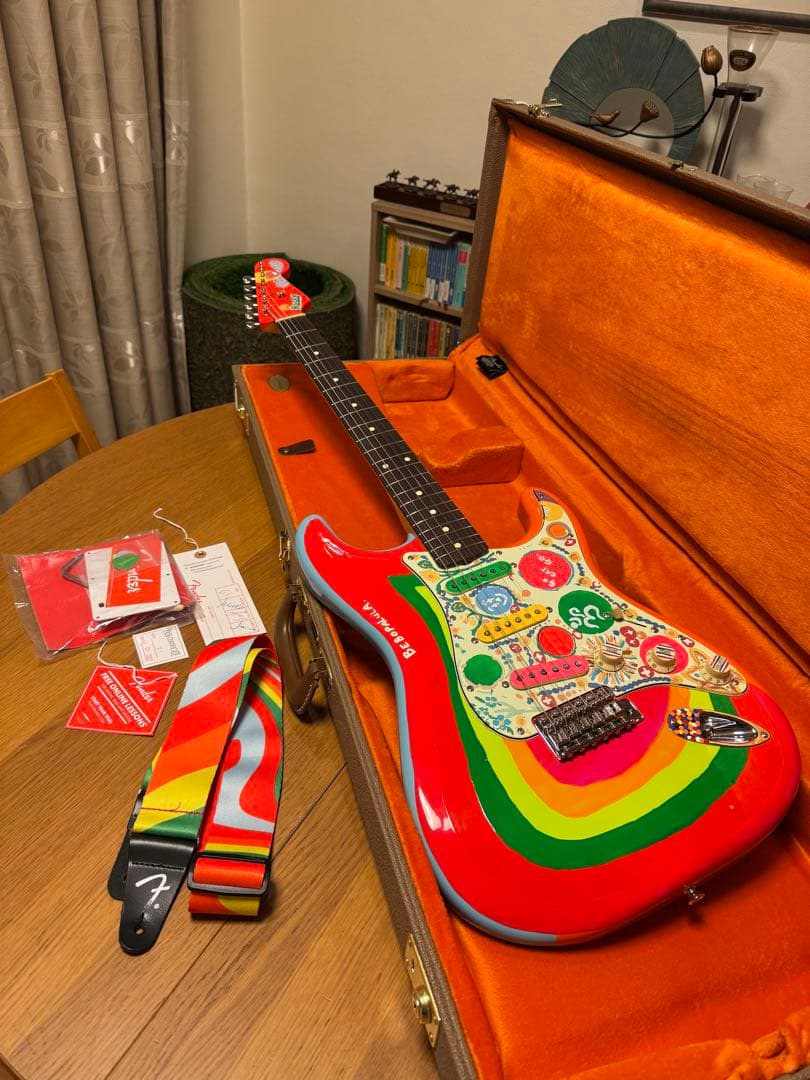 フェンダー　ジョージハリスン　ストラトキャスター　ロッキー フェンダー、ジョージ・ハリスンの”Rocky”を再現した新シグネイチャー