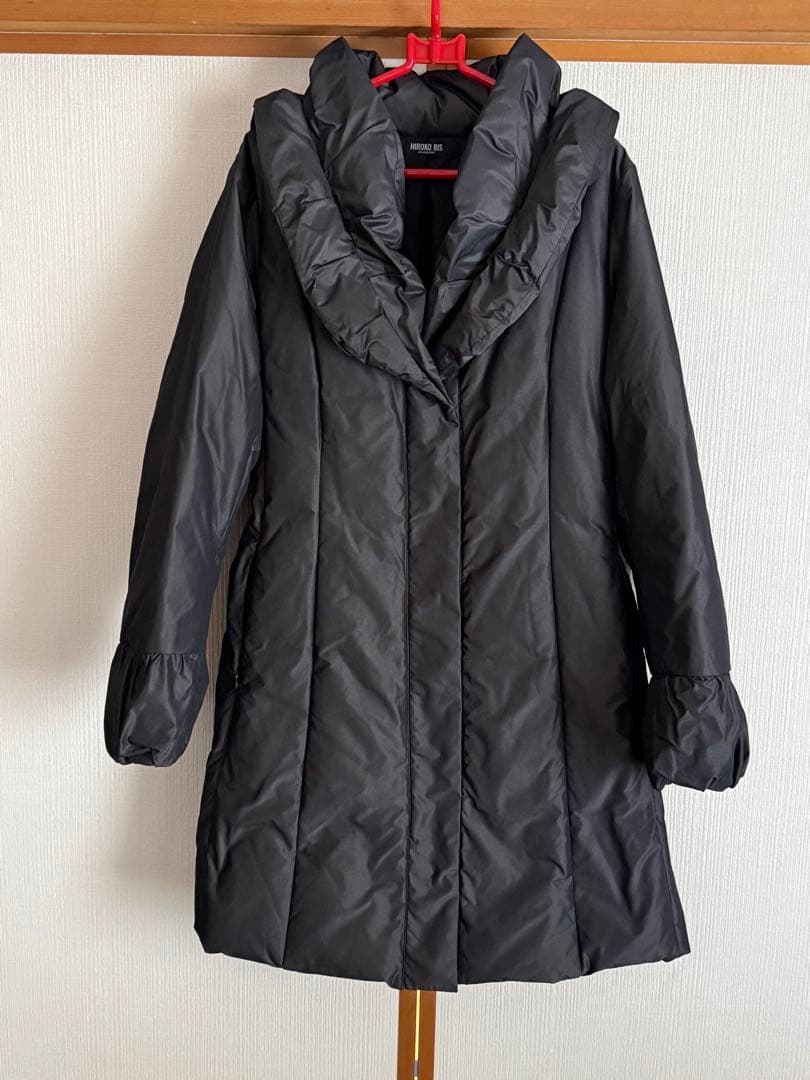 capricious HIROKO BIS ブラックダウンジャケット HIROKO BIS（ヒロコ ビス）のダウンジャケット・コートの新着アイテム