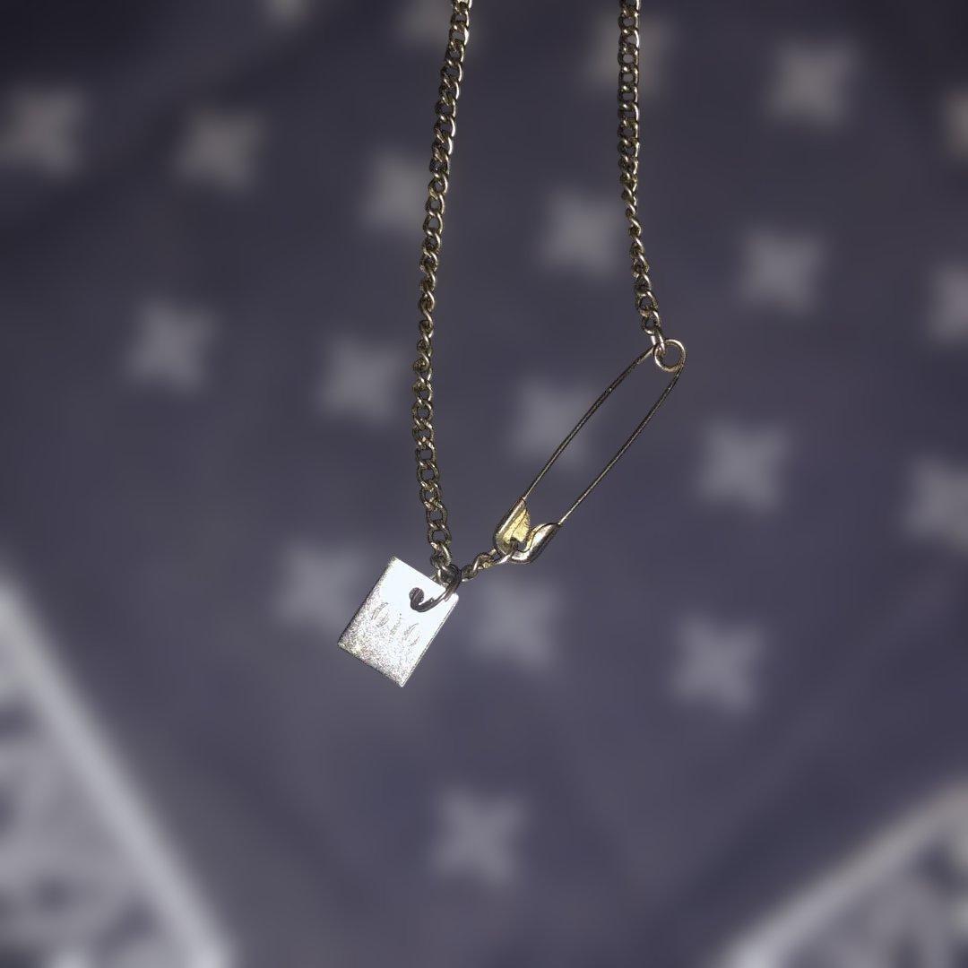 マルタンマルジェラ アーティザナル 安全ピン ネックレス - メルカリ