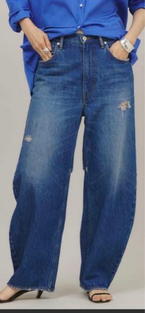 Curensology カレンソロジー ダメージカーヴィーデニムパンツ　38 Curensology(カレンソロジー)のカーヴィーデニム（ダメージ）通販