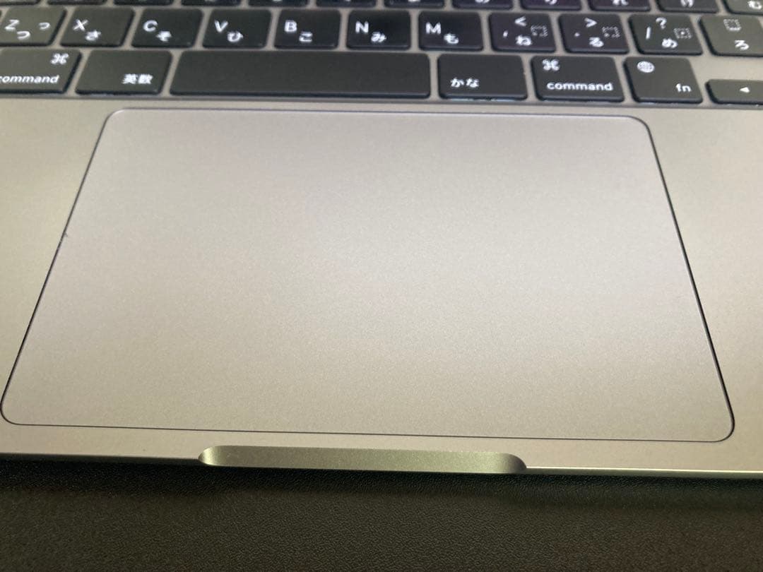 【美品】M2チップMacBook Air -スペースグレイ【期間限定の値下げ中】