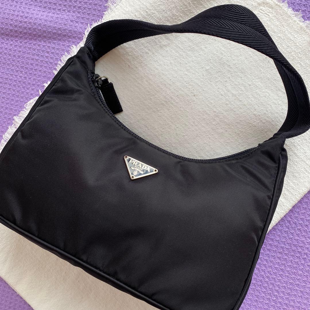 PRADA ブラック ナイロン ハンドバッグ 三角ロゴ金具ナイロンミニハンドバッグ ブラック ヴィンテージ|プラダ