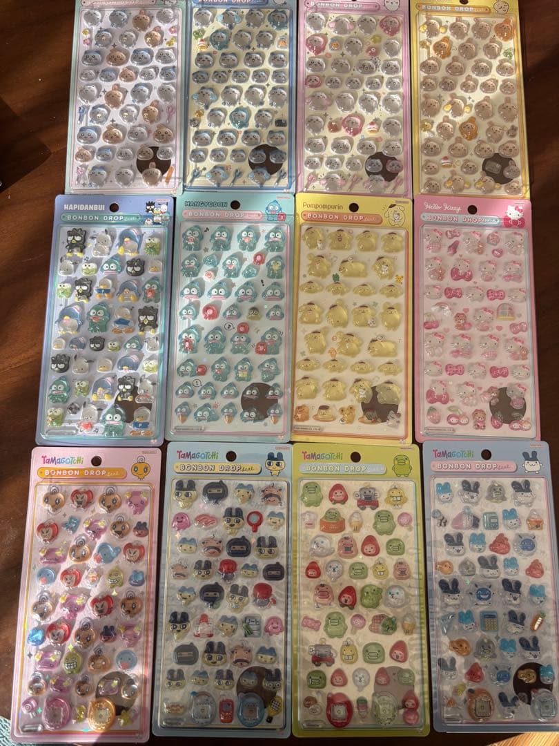 キャラクターシール 12枚セット （たまごっち、サンリオ、ちいかわ） 大人の図鑑シール 4サイズステッカー 13枚セット サンリオ ちいかわ