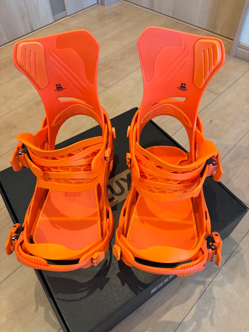 FLUX スノーボード ビンディング Mサイズ