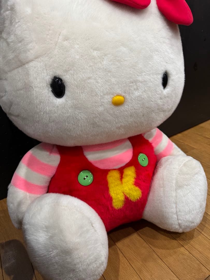 キティちゃん　特大　ぬいぐるみ　昭和レトロ　サンリオ　タグ付き　約66cm