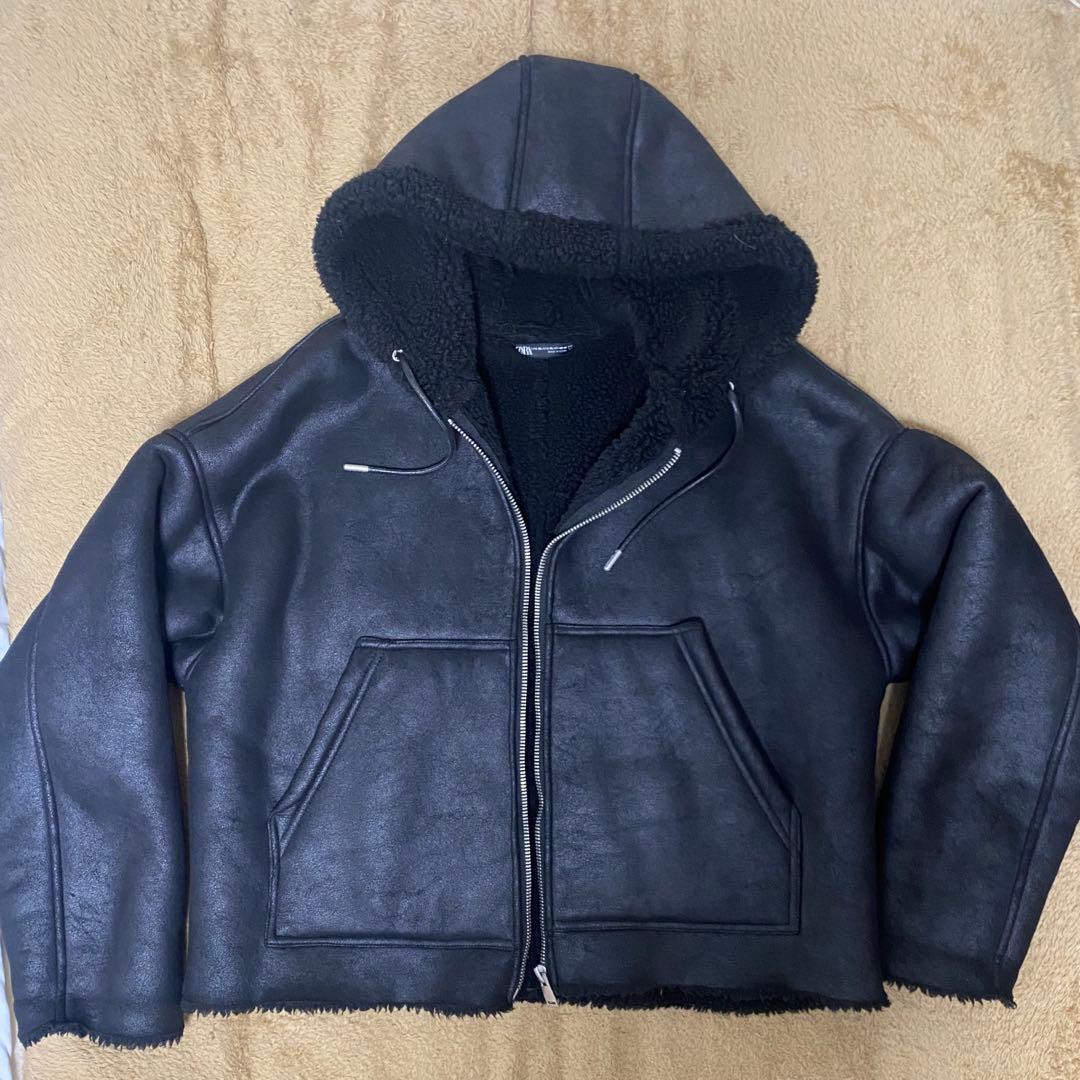 ZARA　フェスイクムートン ボア フーデット ボンバージャケット 黒 L〜XL
