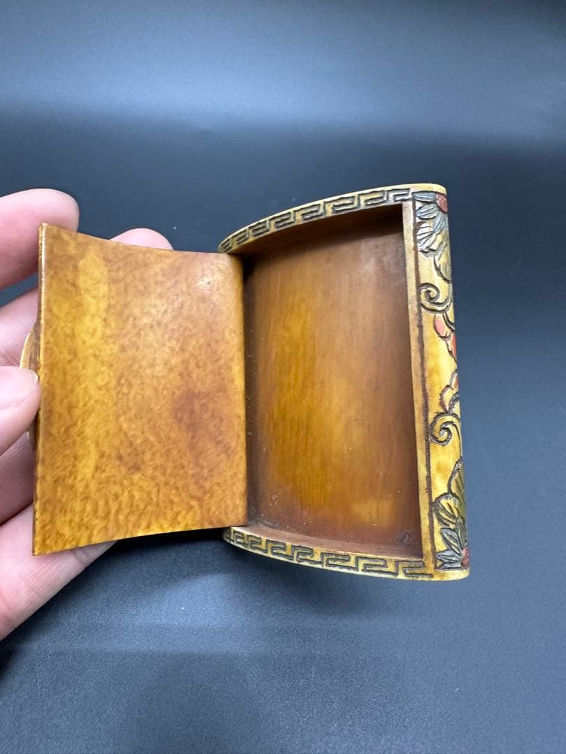 タバコケース 名刺入れ 彫刻 天然材質 骨董古美術 - メルカリ