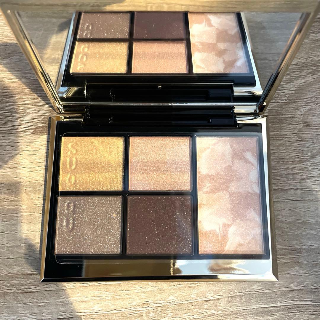 SUQQU スック　アイシャドウ　クリスマスコフレ2024 101冬響