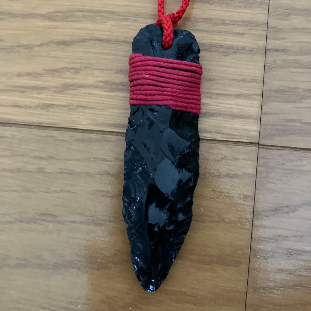 もののけ姫 玉の小刀風 黒曜石 ネックレス 御守り ペンダント - メルカリ