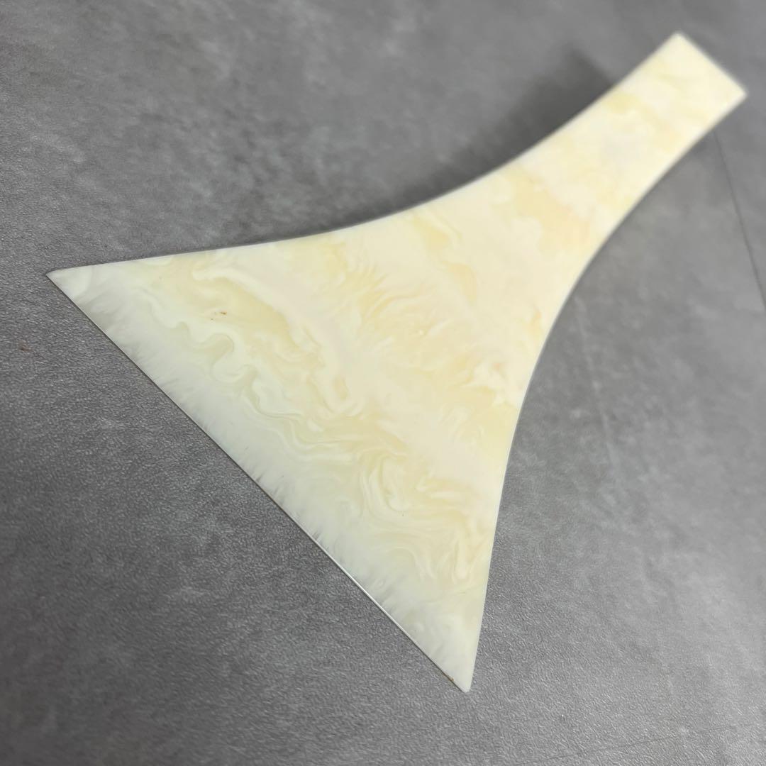 三味線 特殊造形 模様撥 バチ 開き約10cm 長唄 地唄 津軽 - メルカリ